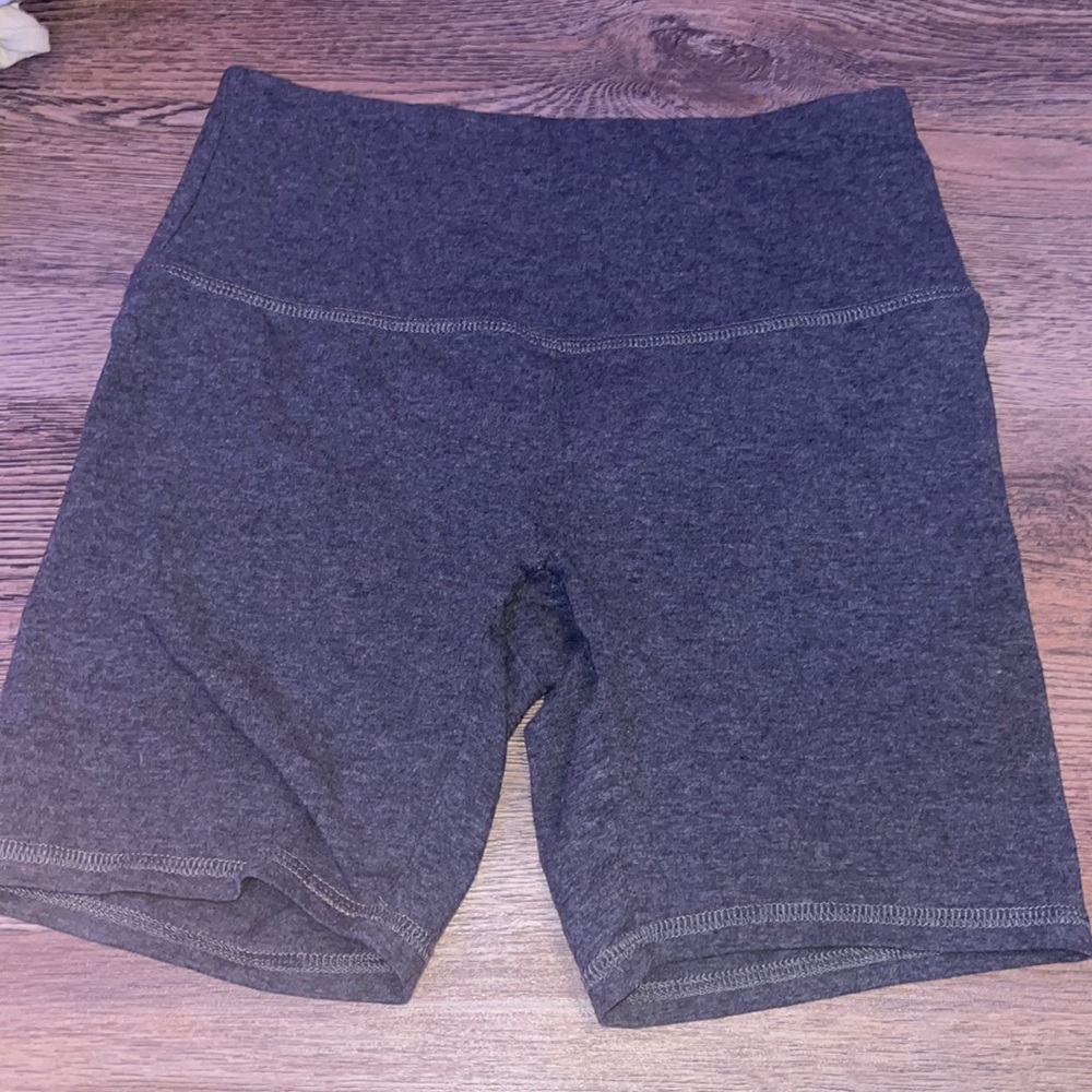 gray biker shorts